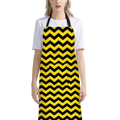 Black And Yellow Zigzag Pattern Print Bib Apron With Pocket