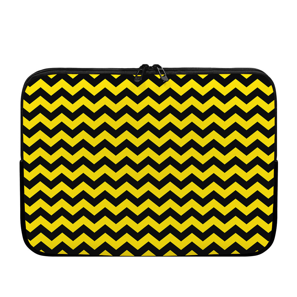 Black And Yellow Zigzag Pattern Print Laptop Sleeve