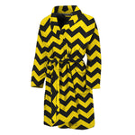 Black And Yellow Zigzag Pattern Print Men's Bathrobe