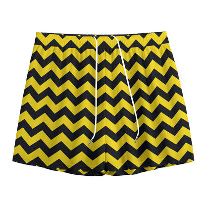 Black And Yellow Zigzag Pattern Print Mesh Shorts