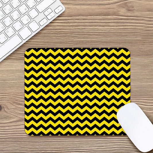 Black And Yellow Zigzag Pattern Print Mouse Pad