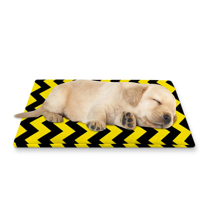 Black And Yellow Zigzag Pattern Print Pet Cooling Mat Cover