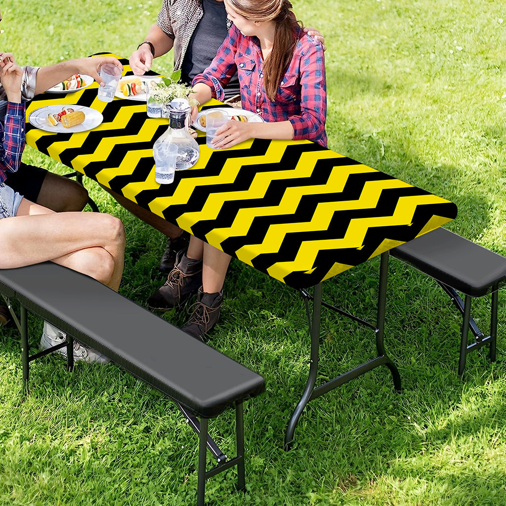 Black And Yellow Zigzag Pattern Print Picnic Table Cover