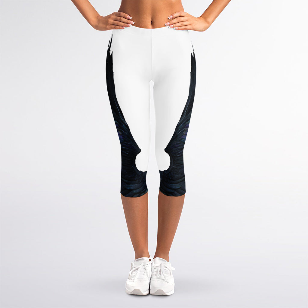 Black Demon Wings Print Women's Capri Leggings