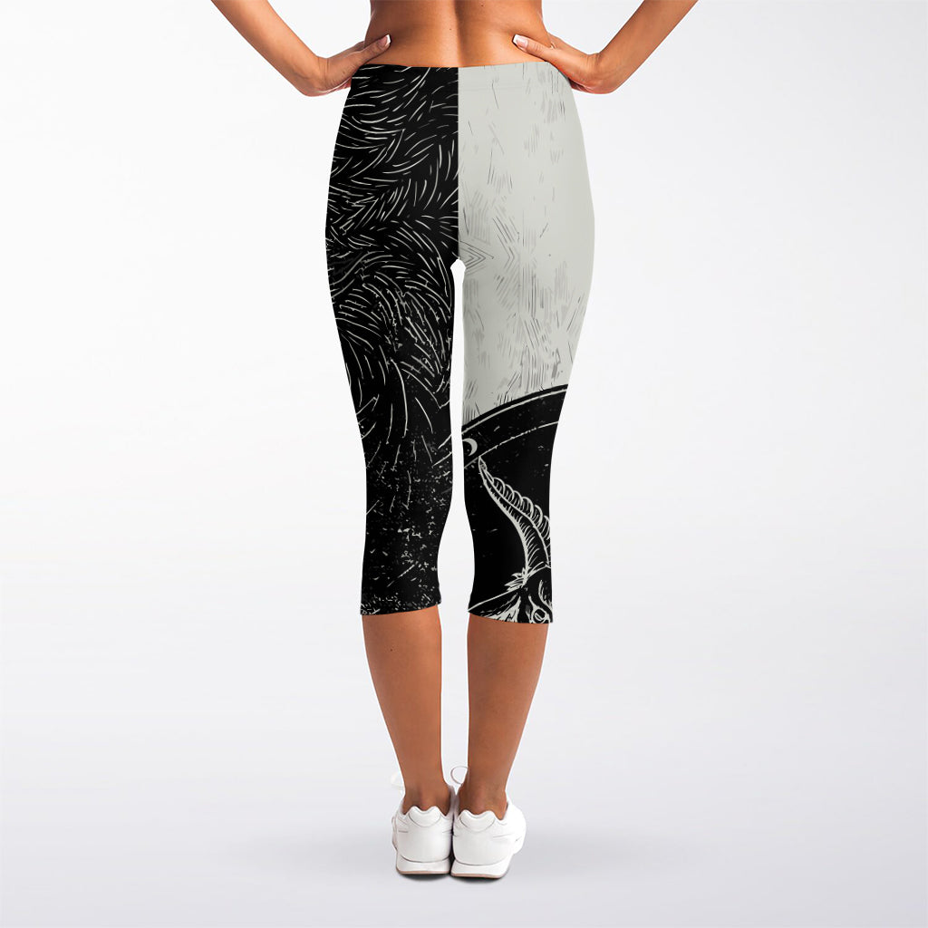 Black Demon Wolf Print Women's Capri Leggings