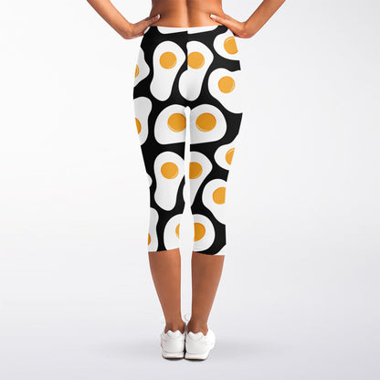 Black Fried Eggs Pattern Print Women's Capri Leggings