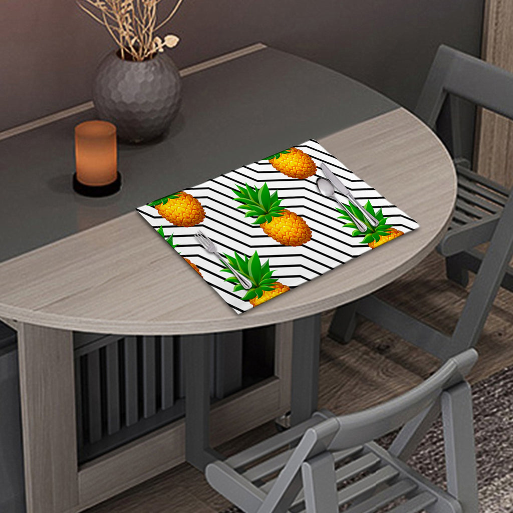 Black Geometric Pineapple Pattern Print Placemat