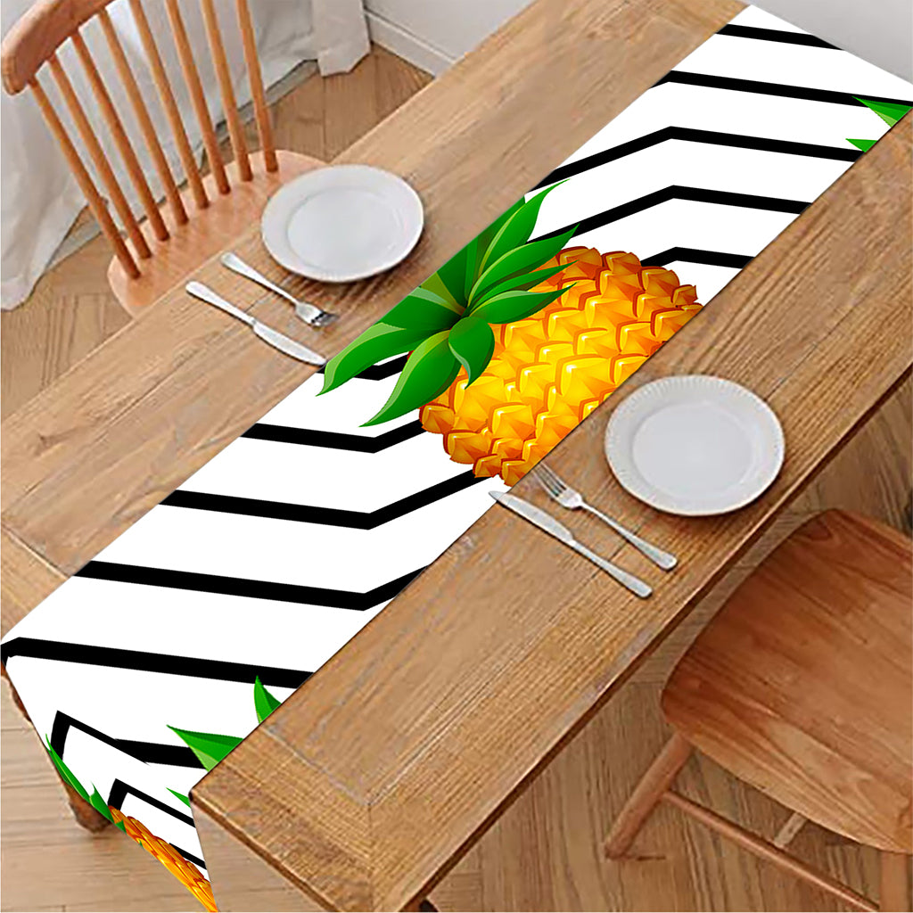 Black Geometric Pineapple Pattern Print Table Runner