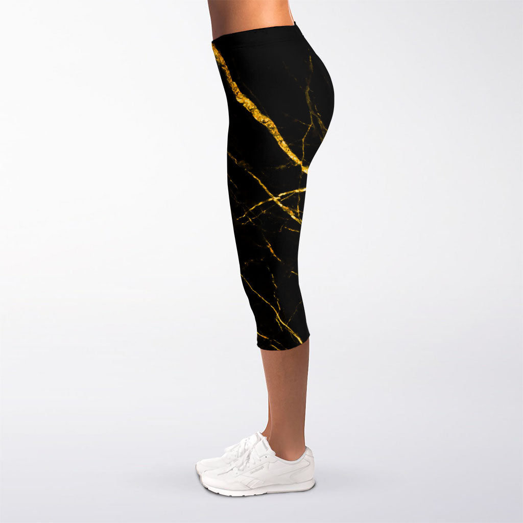 Black Gold Scratch Marble Print Women's Capri Leggings