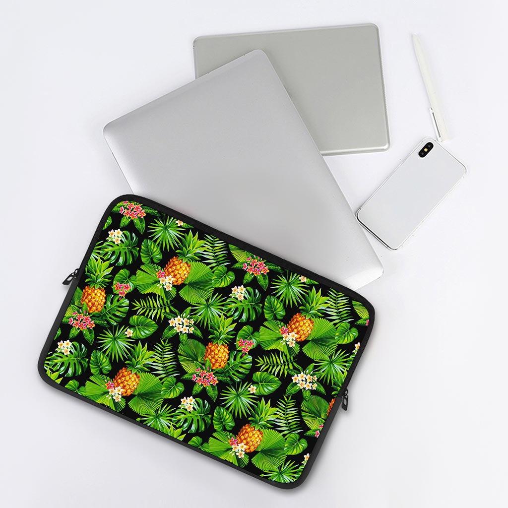 Black Hawaiian Pineapple Pattern Print Laptop Sleeve