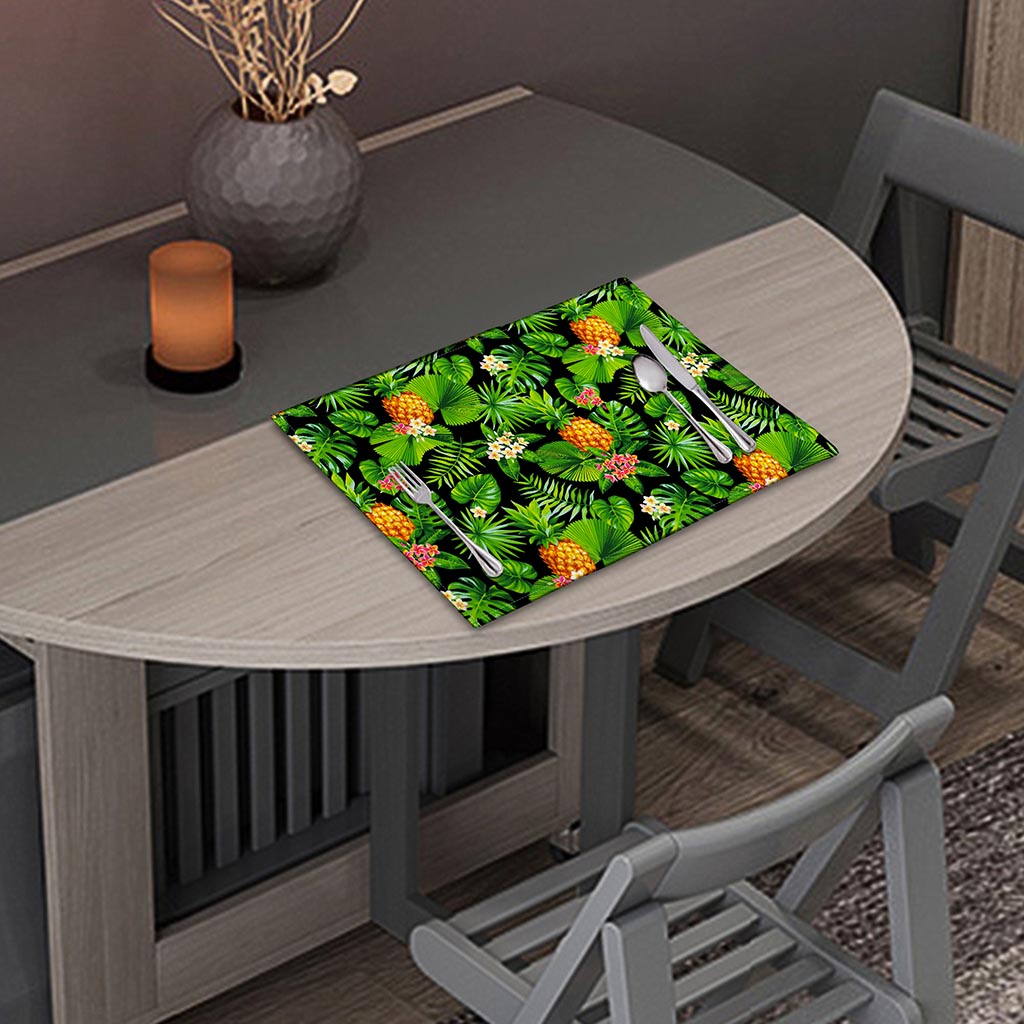 Black Hawaiian Pineapple Pattern Print Placemat