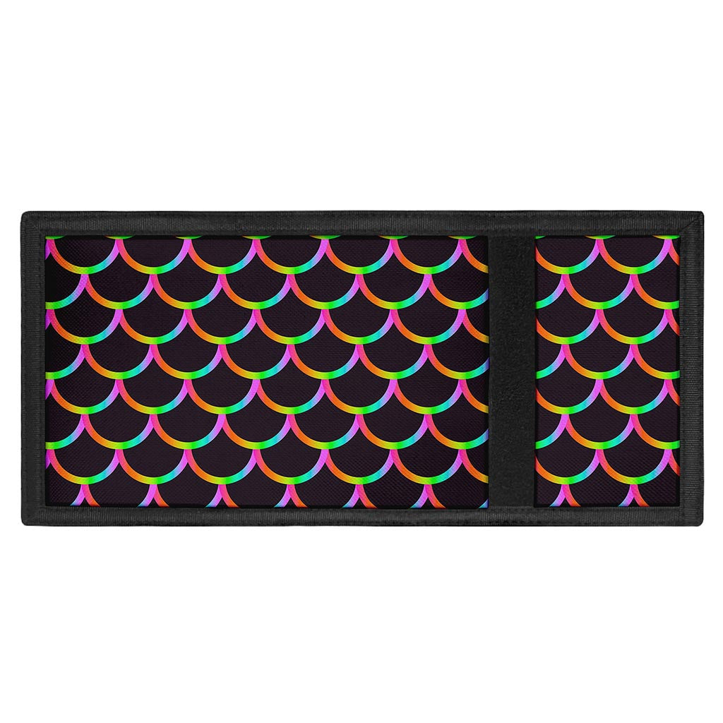 Black Mermaid Scales Pattern Print Trifold Wallet