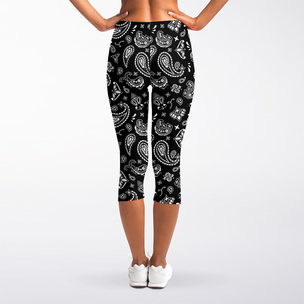 Black Paisley Bandana Pattern Print Women's Capri Leggings