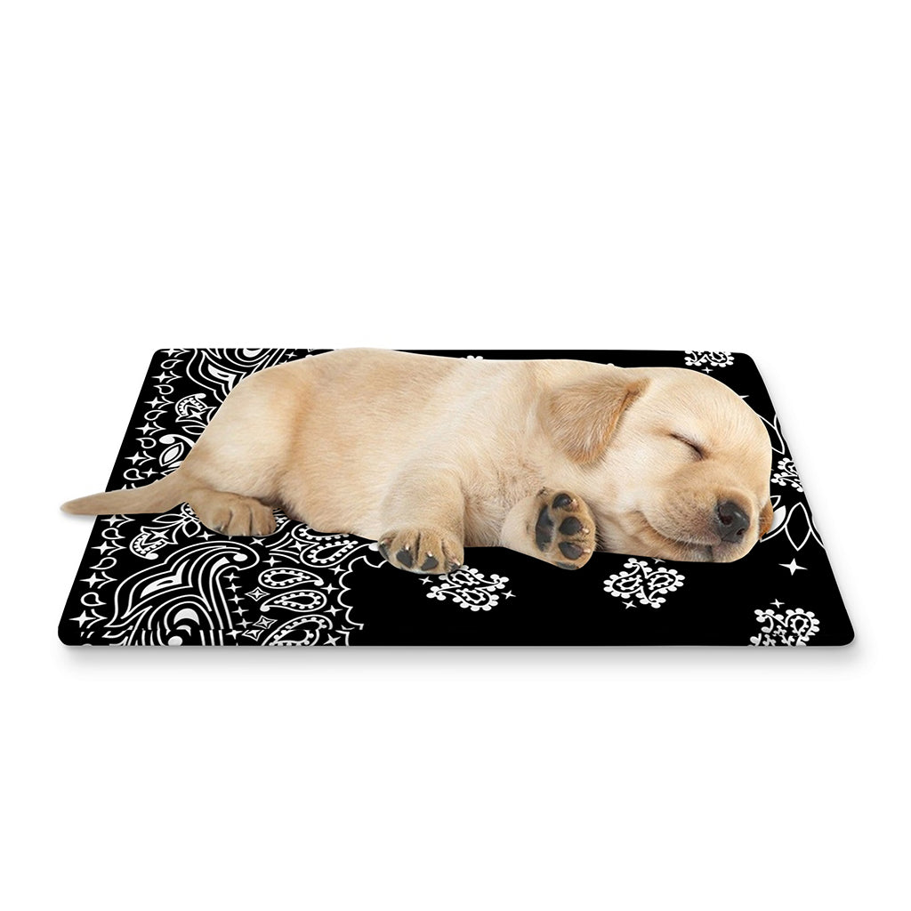 Black Paisley Bandana Print Pet Cooling Mat Cover