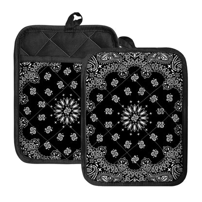 Black Paisley Bandana Print Pot Holders With Pocket
