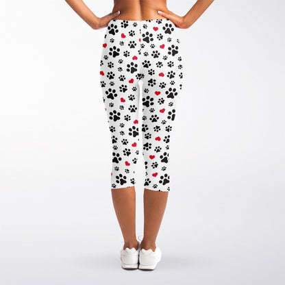 Black Paw And Heart Pattern Print Women's Capri Leggings