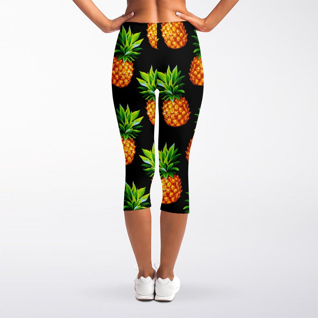 Black Pineapple Pattern Print Women's Capri Leggings