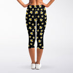 Black Plumeria Flower Pattern Print Women's Capri Leggings