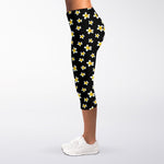 Black Plumeria Flower Pattern Print Women's Capri Leggings