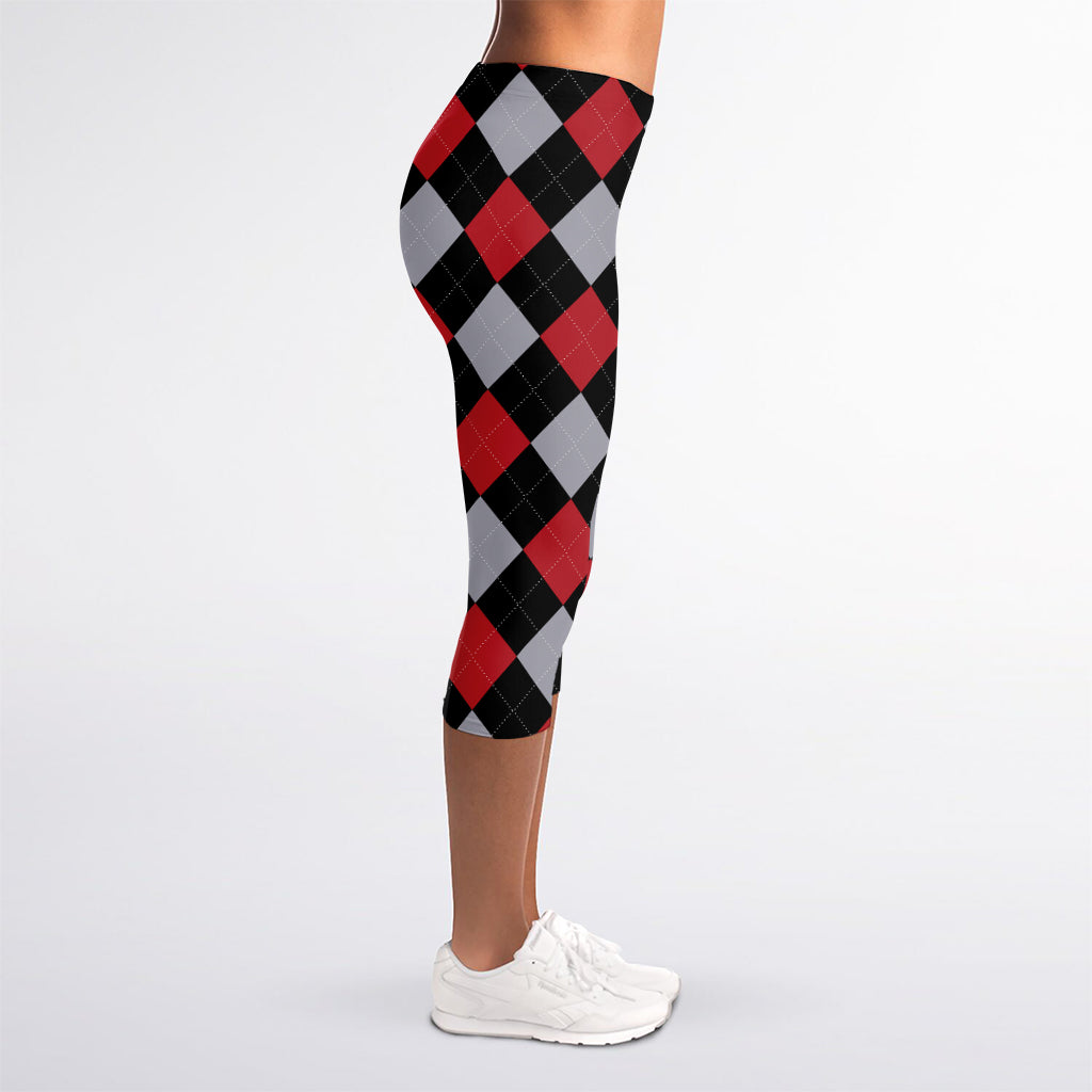 Black Red And Grey Argyle Pattern Print Women's Capri Leggings