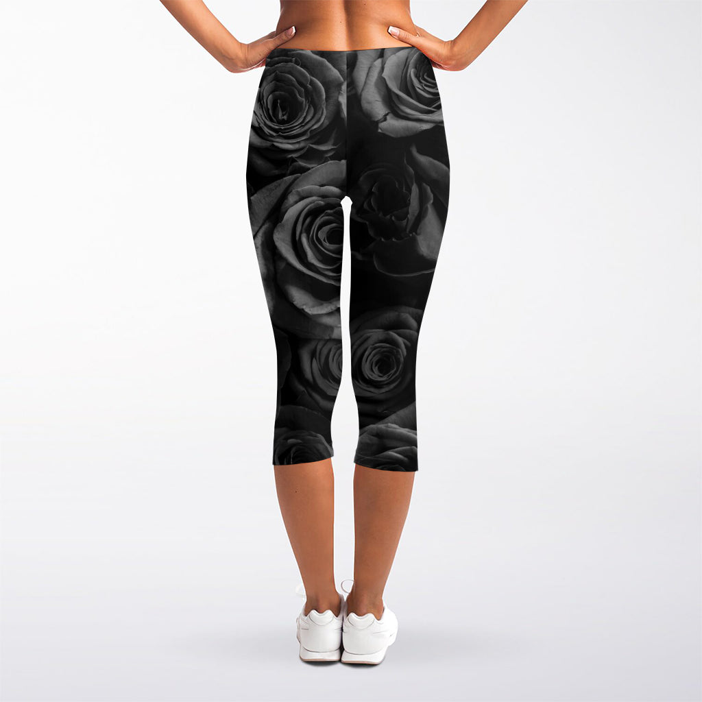 Black Rose Print Women's Capri Leggings
