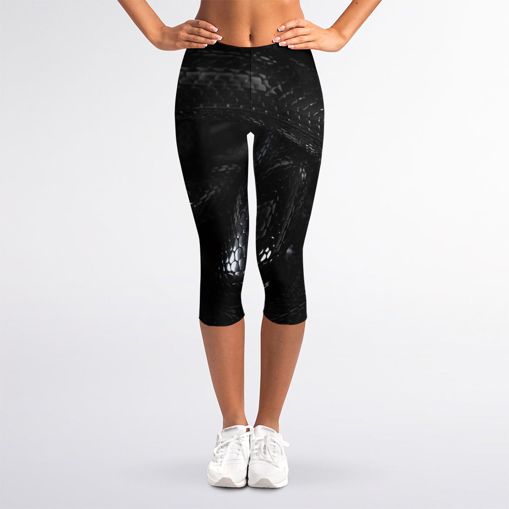 Black Snake Print Women's Capri Leggings