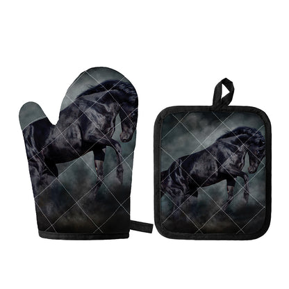 Black Stallion Horse Print Oven Mitt And Pot Holder Set
