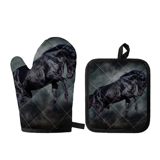 Black Stallion Horse Print Oven Mitt And Pot Holder Set
