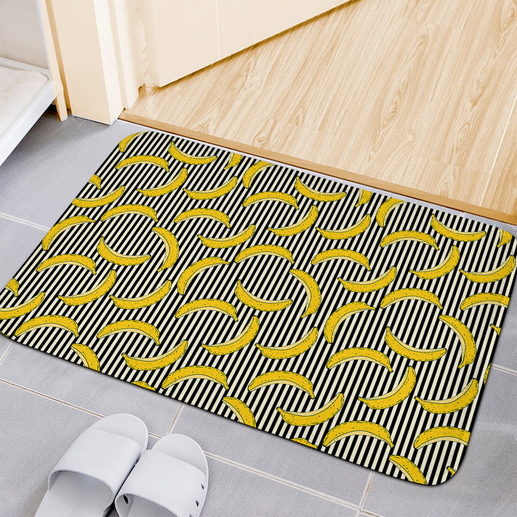 Black Striped Banana Pattern Print Indoor Door Mat