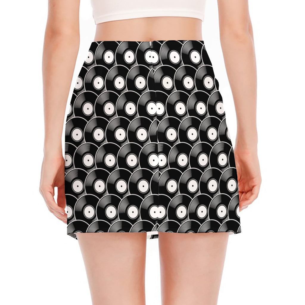 Black Vinyl Record Pattern Print Side Slit Mini Skirt