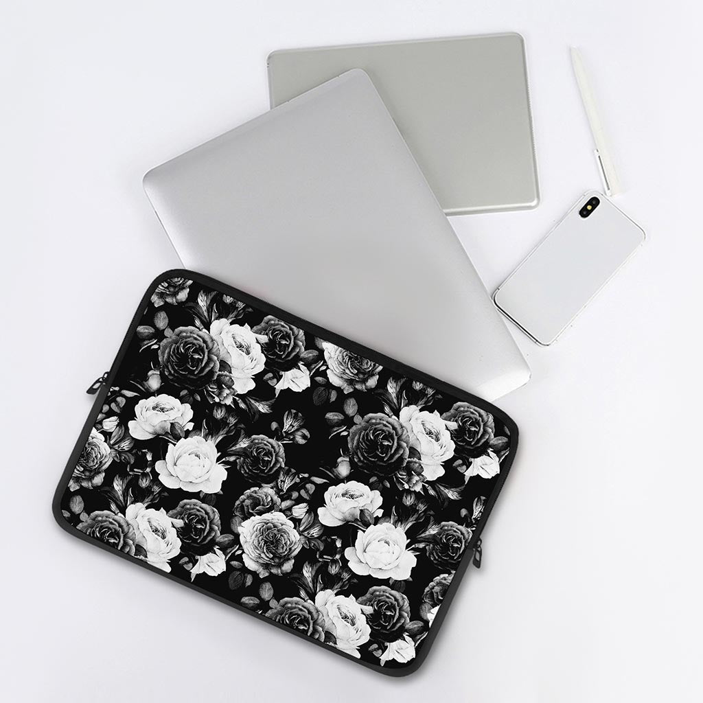 Black White Rose Floral Pattern Print Laptop Sleeve