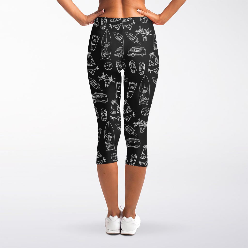 Black White Surfing Pattern Print Women's Capri Leggings