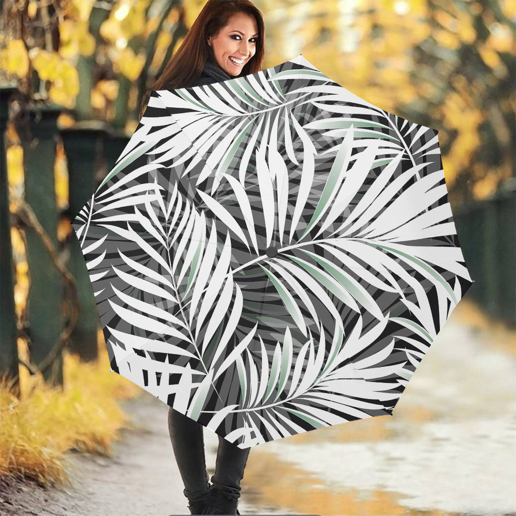 Black White Tropical Leaf Pattern Print Foldable Umbrella