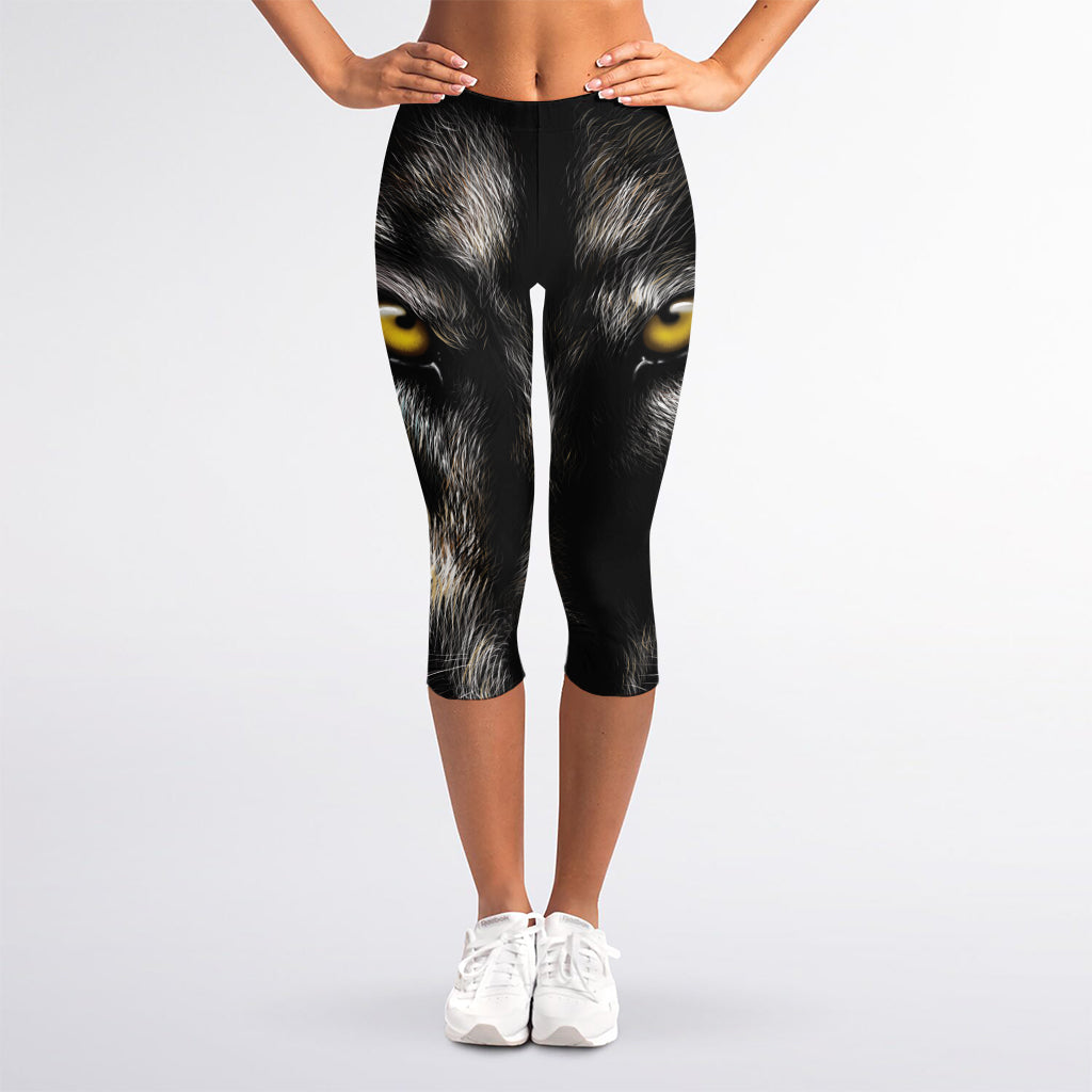 Black Wolf Portrait Print Women's Capri Leggings