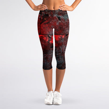 Bloody Room Print Women's Capri Leggings