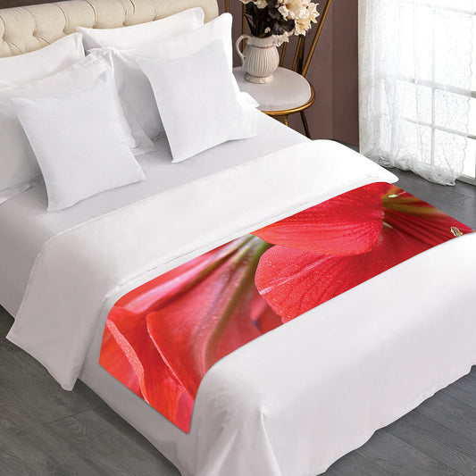 Blooming Amaryllis Print Bed Runner