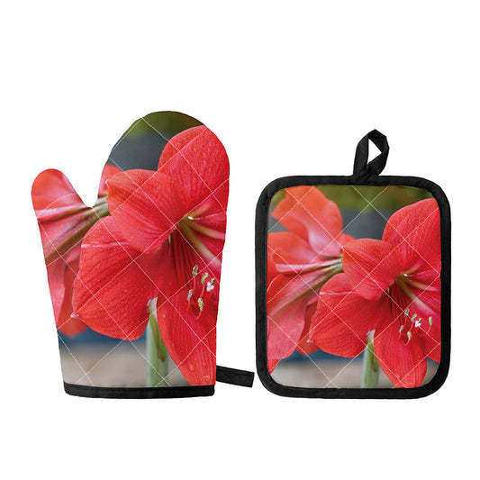 Blooming Amaryllis Print Oven Mitt And Pot Holder Set