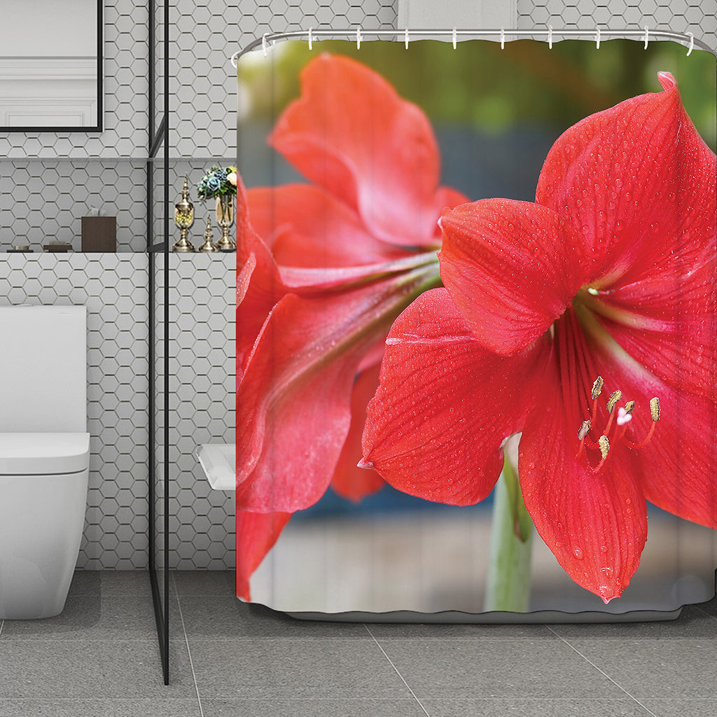 Blooming Amaryllis Print Polyester Shower Curtain