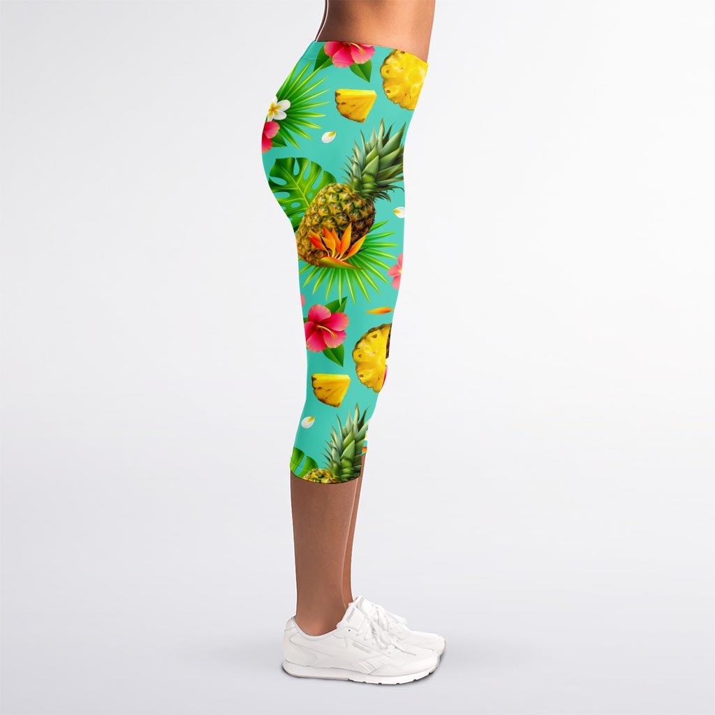 Blue Aloha Pineapple Pattern Print Women's Capri Leggings