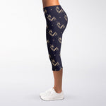 Blue And Beige Mantis Pattern Print Women's Capri Leggings