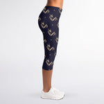 Blue And Beige Mantis Pattern Print Women's Capri Leggings