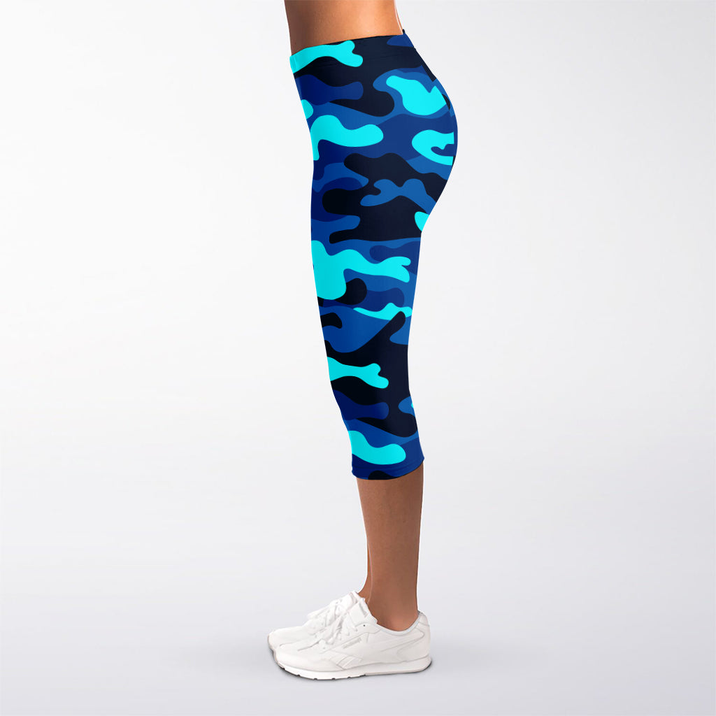 Blue And Black Camouflage Print Women's Capri Leggings