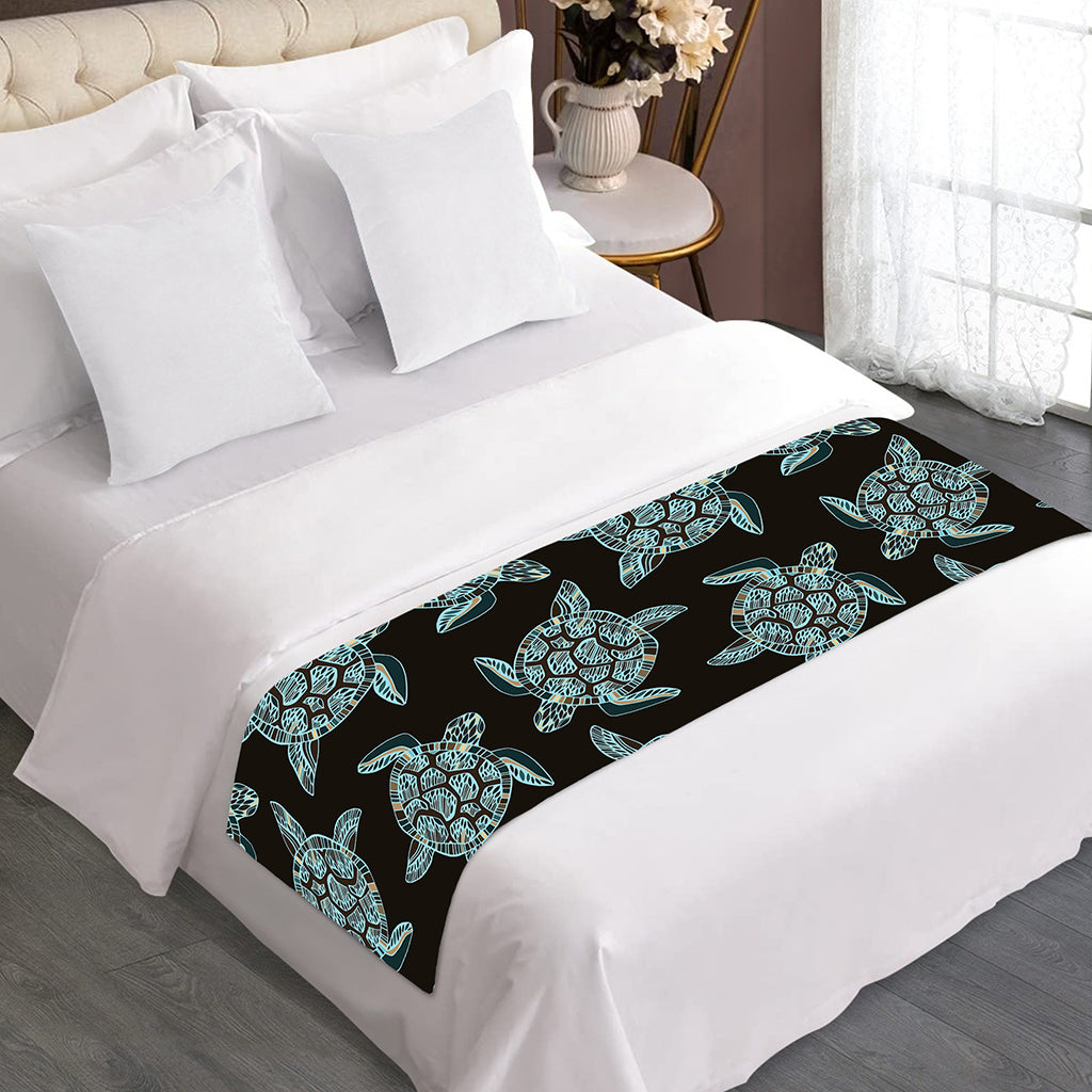 Blue And Black Sea Turtle Pattern Print Bed Runner