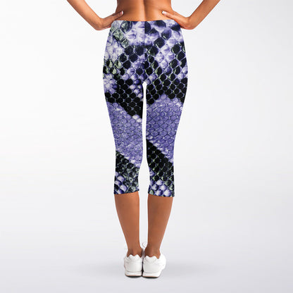Blue And Black Snakeskin Print Women's Capri Leggings