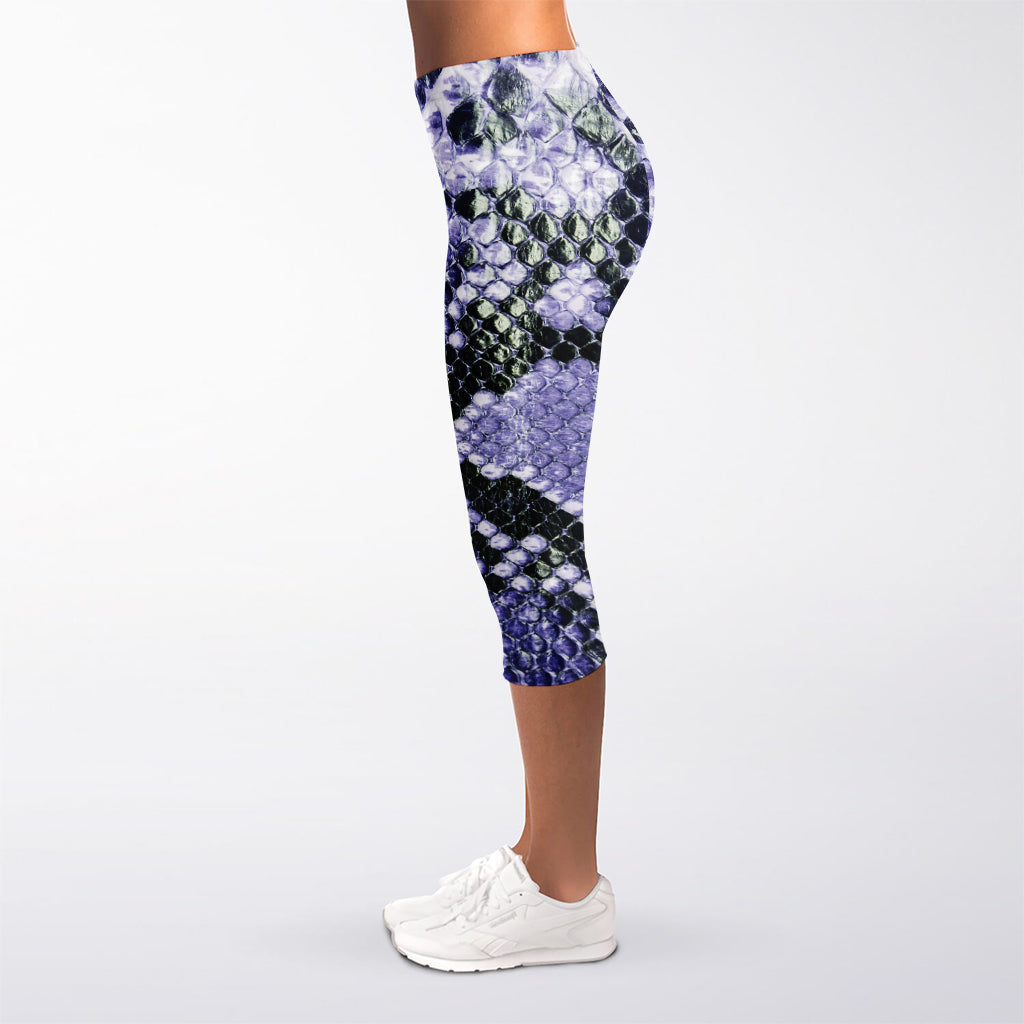 Blue And Black Snakeskin Print Women's Capri Leggings
