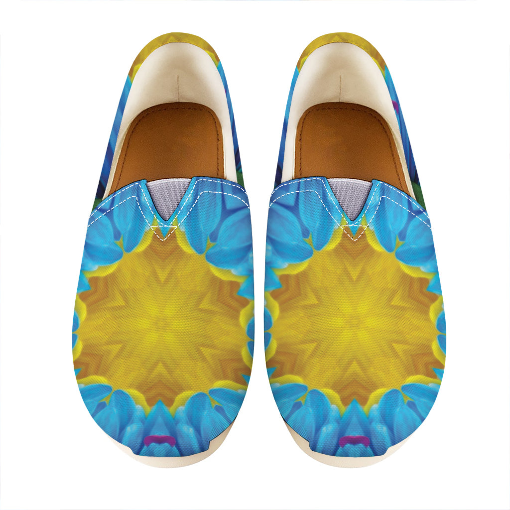 Blue And Pink Flowers Kaleidoscope Print Casual Shoes