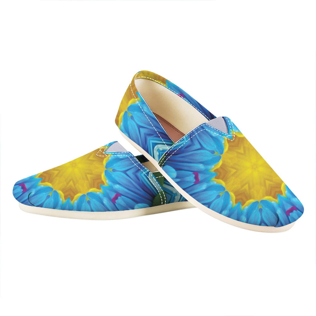 Blue And Pink Flowers Kaleidoscope Print Casual Shoes