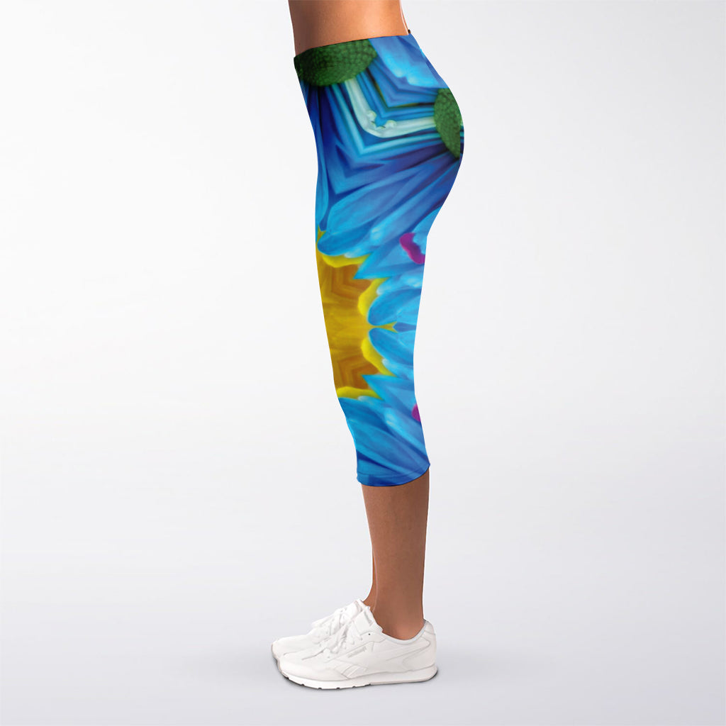 Blue And Pink Flowers Kaleidoscope Print Women's Capri Leggings