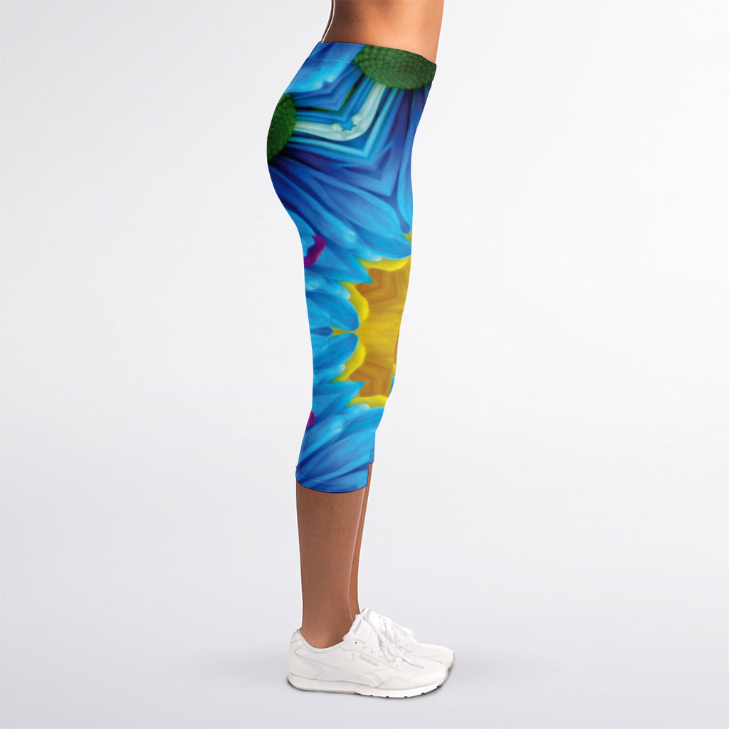 Blue And Pink Flowers Kaleidoscope Print Women's Capri Leggings