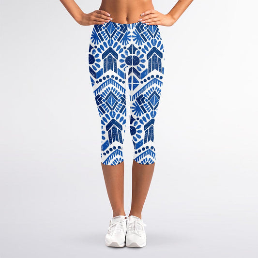 Blue And White Aztec Pattern Print Women's Capri Leggings